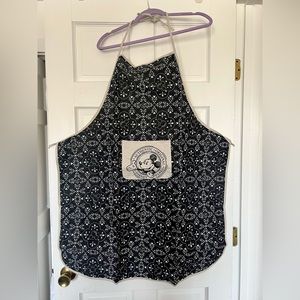 NWOT Disney apron with Mickey Mouse - black and white
